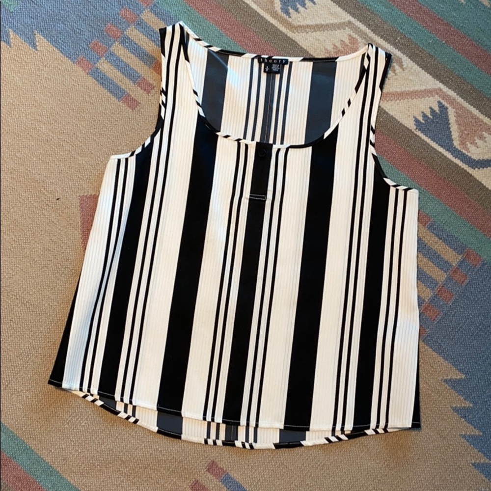 Like New Theory Top